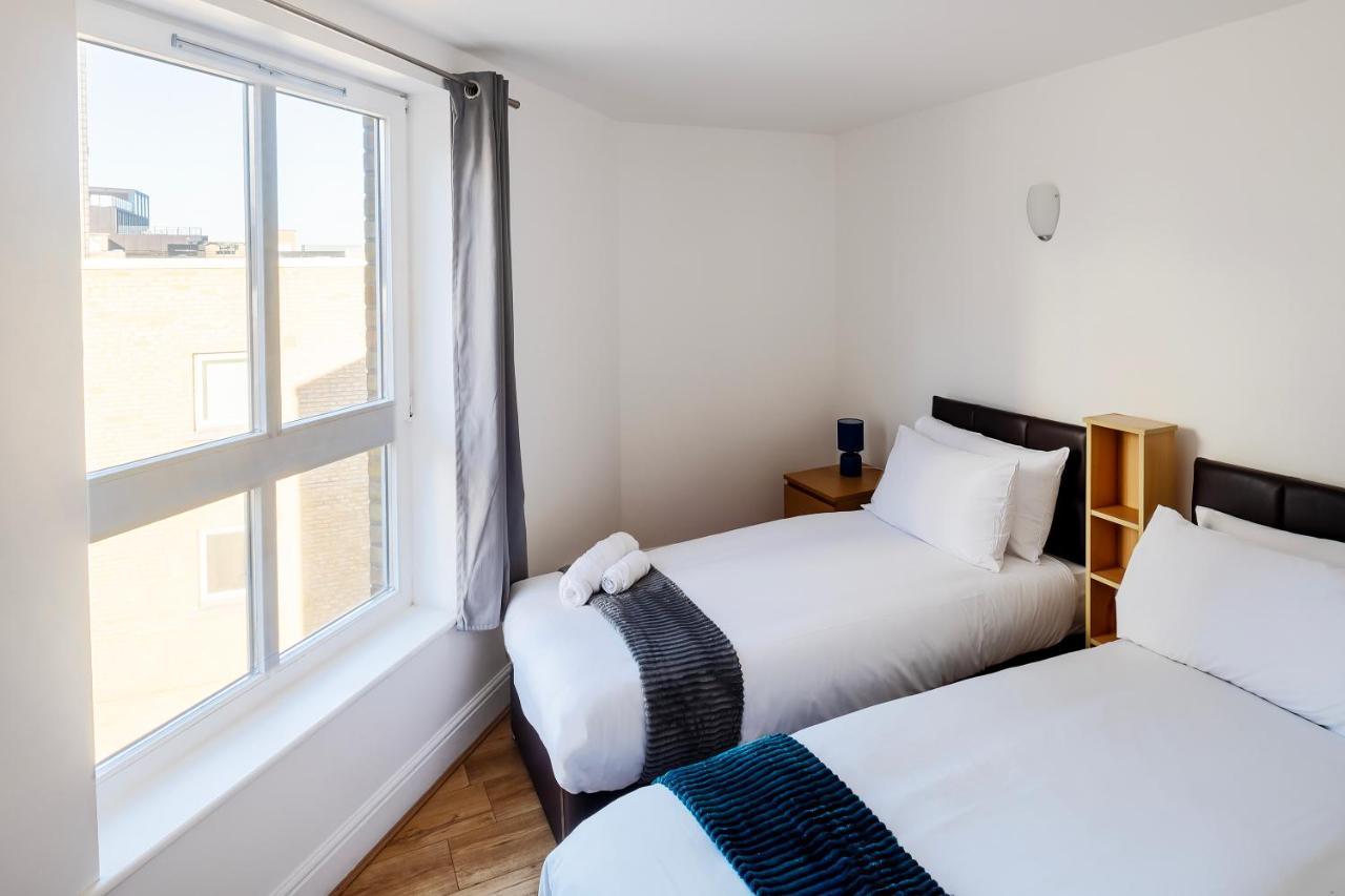 Appartamento The Bright Flat In Whitechapel Londra Esterno foto