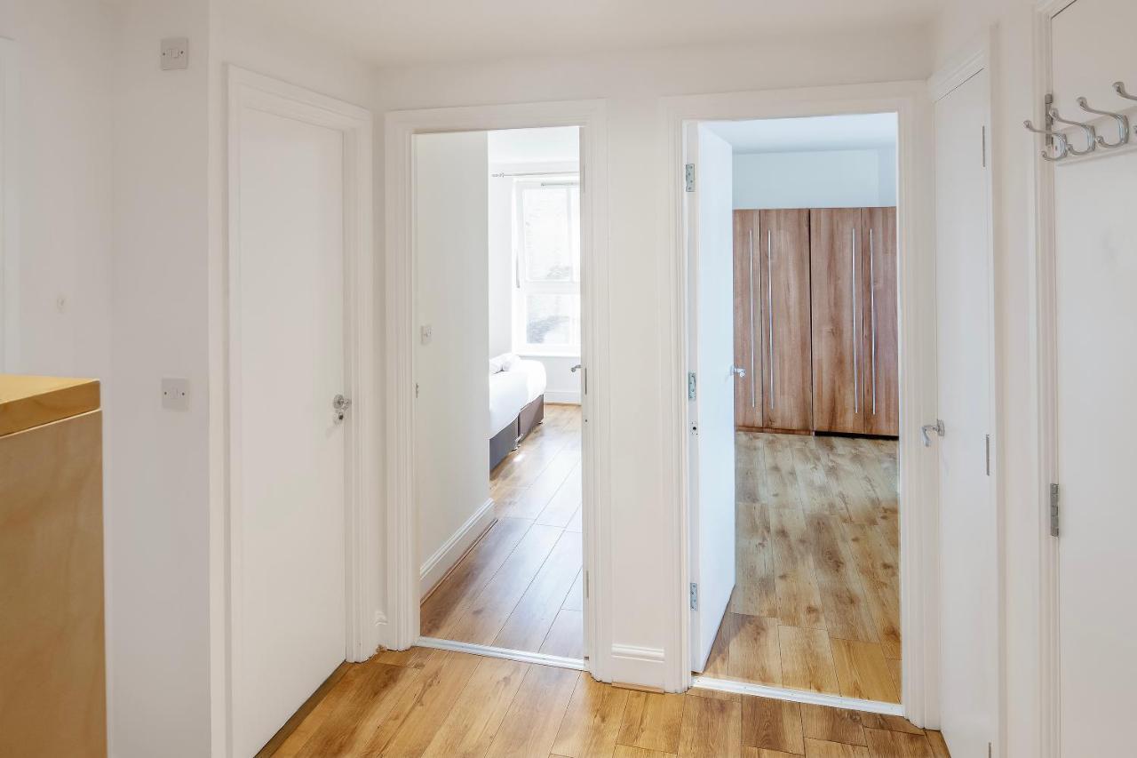 Appartamento The Bright Flat In Whitechapel Londra Esterno foto