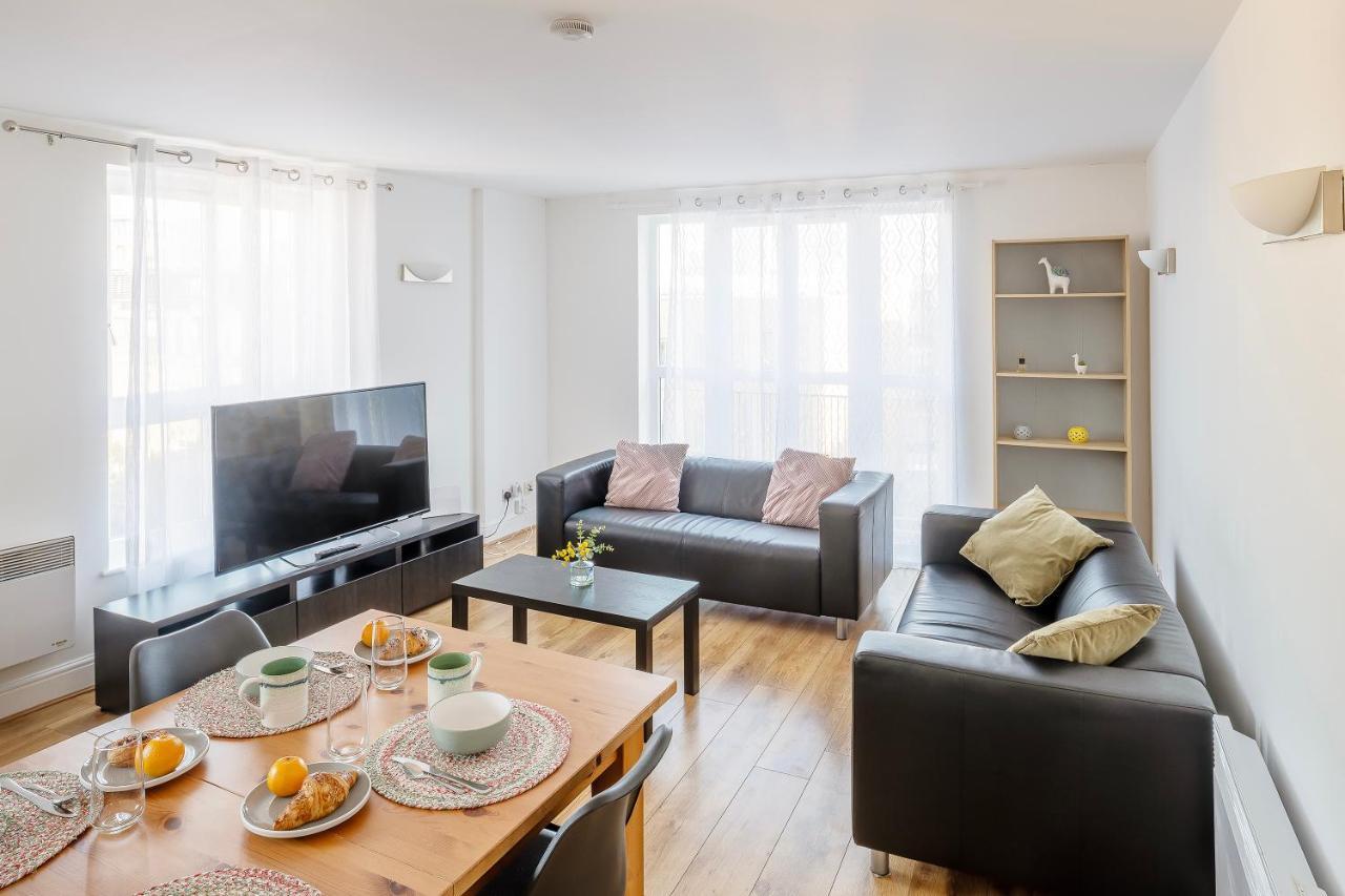 Appartamento The Bright Flat In Whitechapel Londra Esterno foto