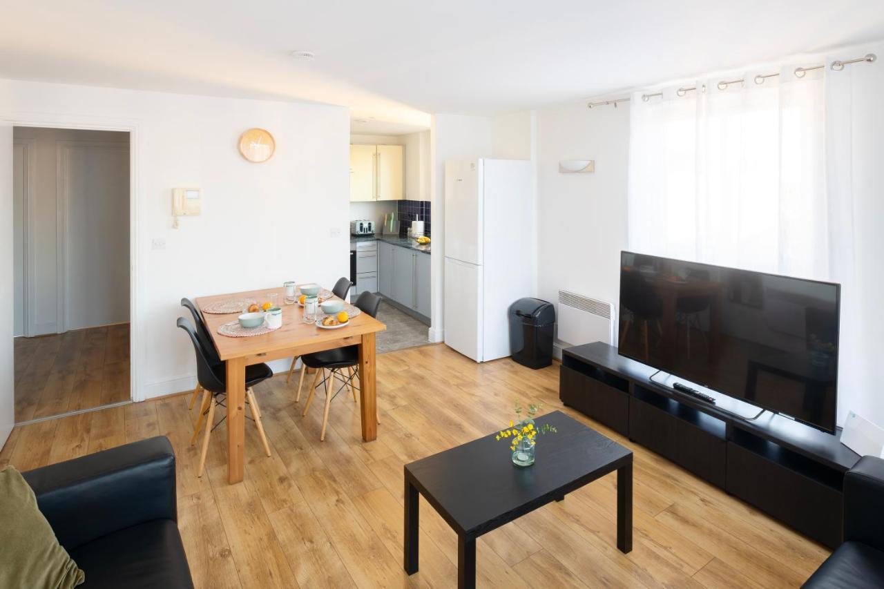 Appartamento The Bright Flat In Whitechapel Londra Esterno foto